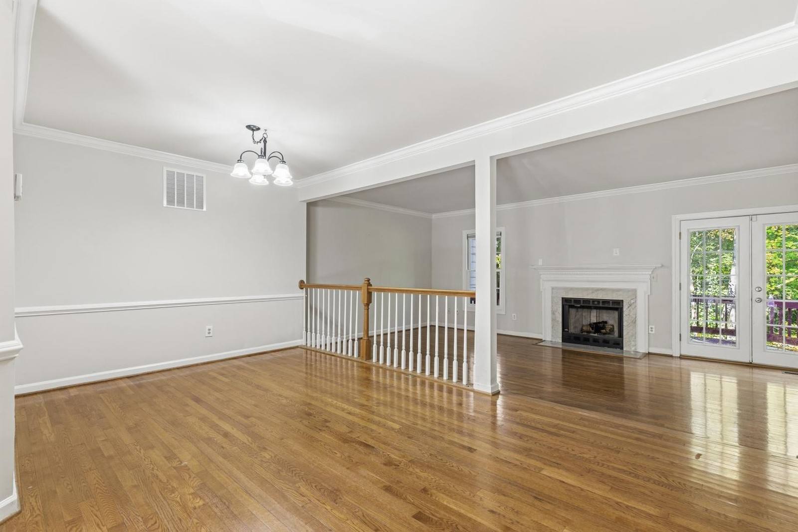 Dining room in Woodbridge, VA, as photographed before staging
